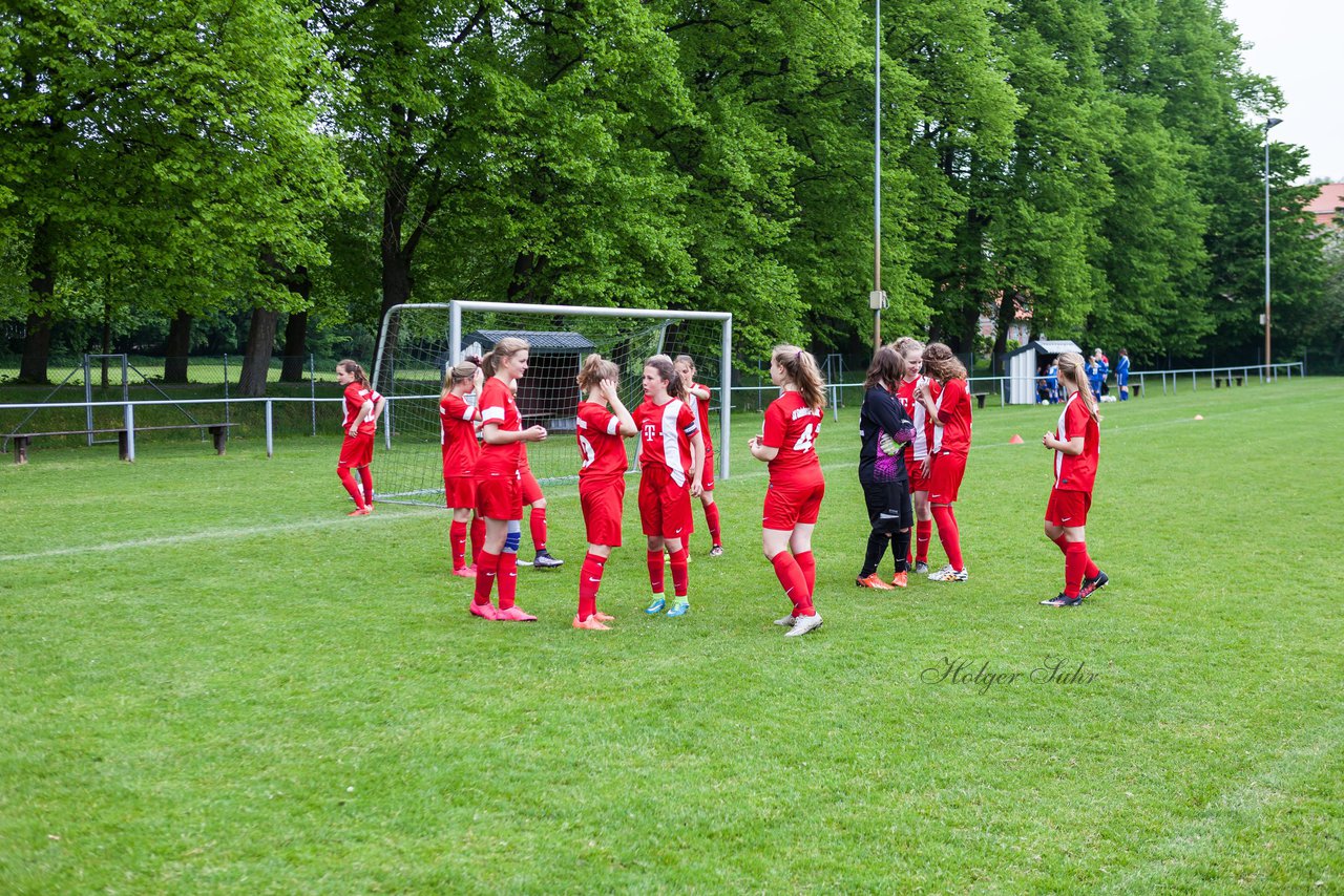 Bild 153 - wCJ SV Steinhorst/Labenz - VfL Oldesloe : Ergebnis: 18:0